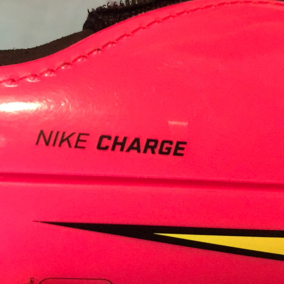 Nike shinguards - Picture 2 of 6
